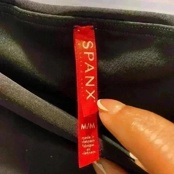 SPANX Faux Leather Moto Leggings Black Size Medium - Picture 4 of 4